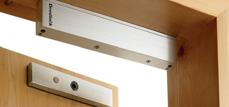 Magnetic lock installation Coto de Caza